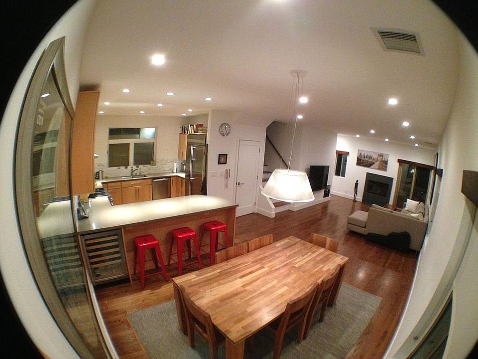1st image of 651 Westminster Ave APT 1