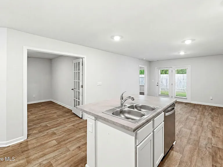 1636 Bellamy Place Dr — Photo 9
