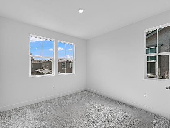 Hillview Residence4 4