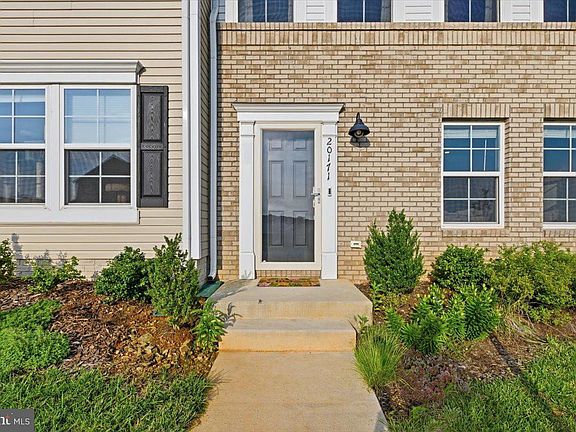 2nd image of 20171 Stonehaven Ave
