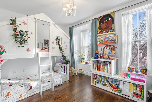 Sold by SERHANT. | media 7