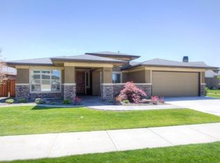 9481 W Whitecrest St, Star, ID 83669