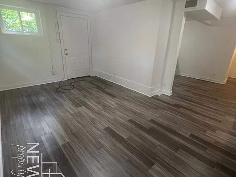 212B W Wood St — Photo 1