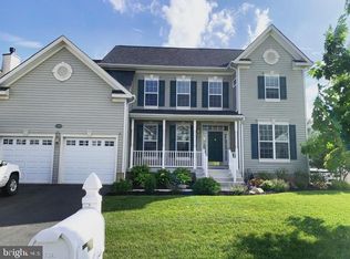 17352 Tedler Cir, Round Hill, VA 20141