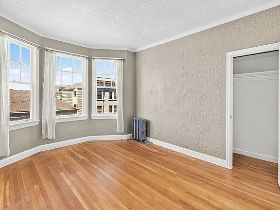 3rd image of 1595 Greenwich St #31