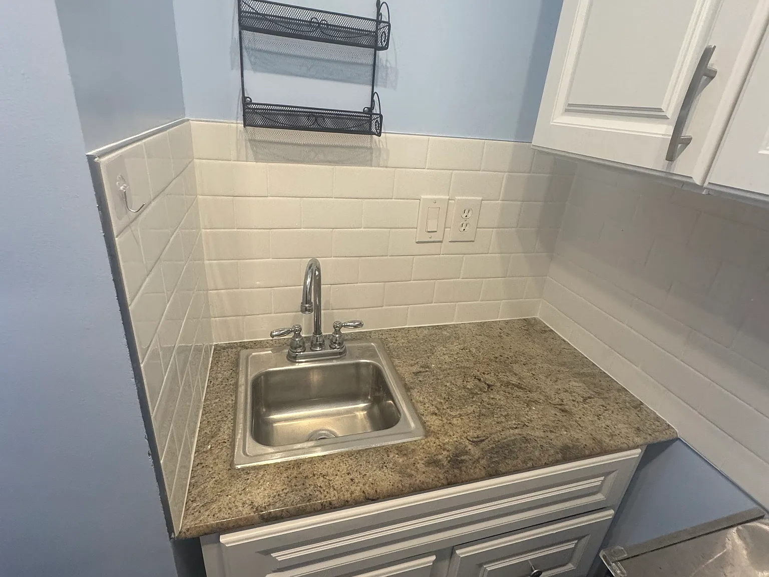 Studio, 250 sqft, $1,575 — Photo 4
