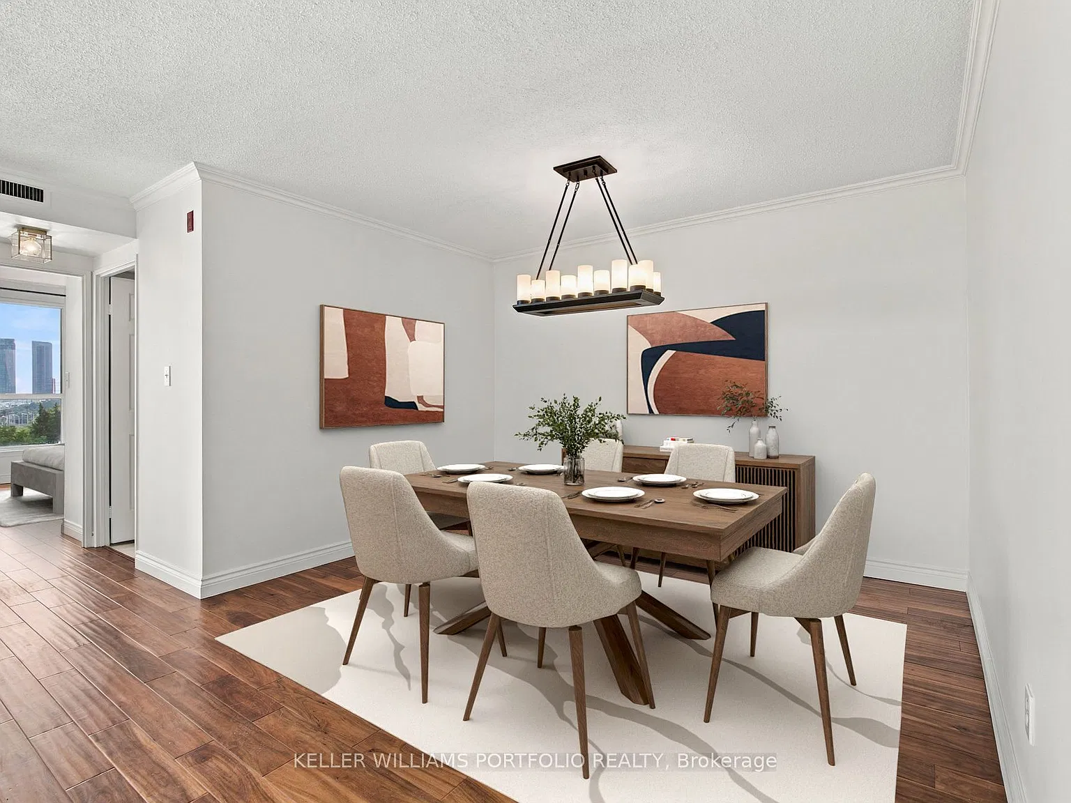 South Kingsway Village II — Photo 4