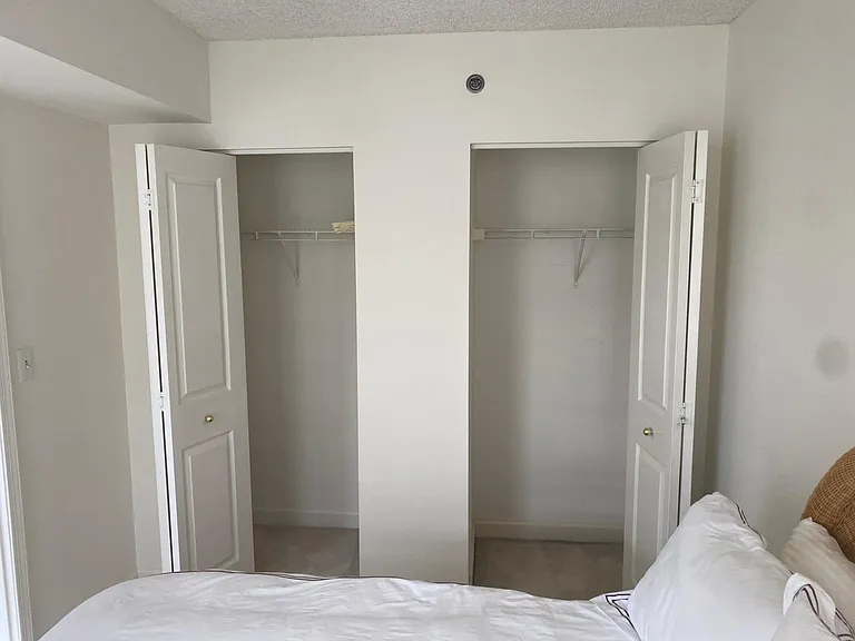 601 Pennsylvania Ave NW #802 — Photo 3