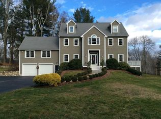 8 Valley Rd, Topsfield, MA 01983