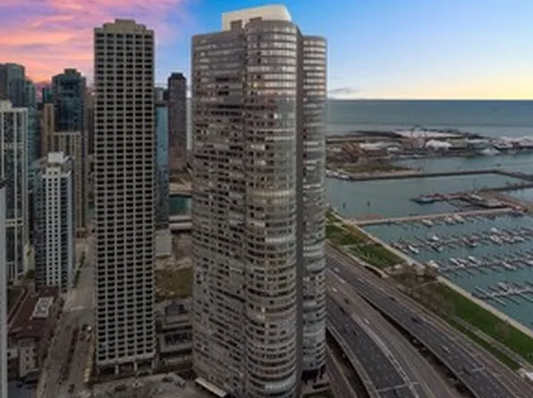 155 N Harbor Dr APT 2909, Chicago, IL 60601