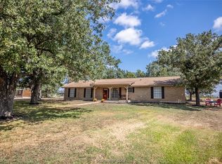 8139 Scasta Rd, Bryan, TX 77808