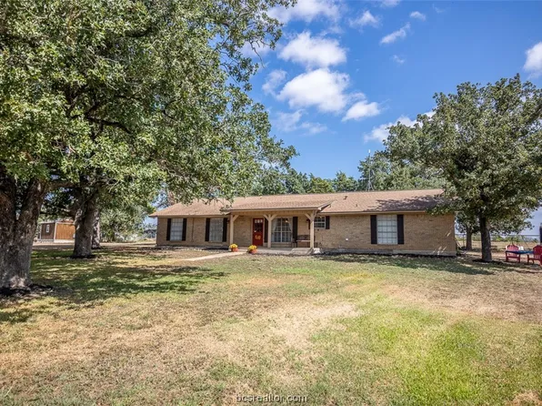 8139 Scasta Rd, Bryan, TX 77808