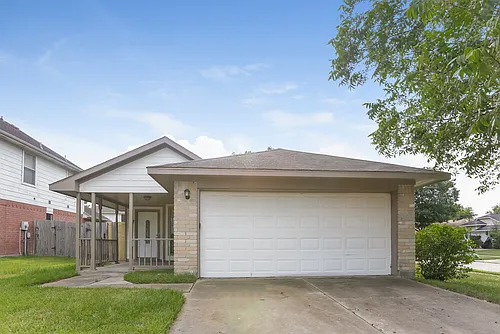 6395 Crossway Dr Photo 1