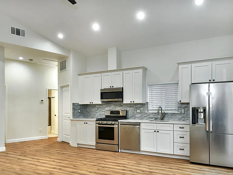 3161A Greer Rd — Photo 8