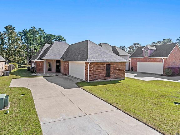 2nd image of 27776 Lakeshore Dr
