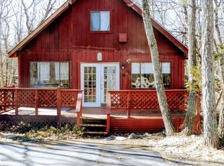 198 Whippoorwill Dr, Bushkill, PA 18324