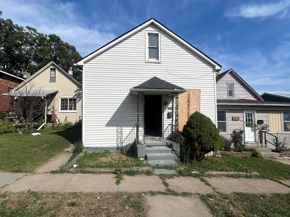 4617 S 32nd St, Omaha, NE 68107