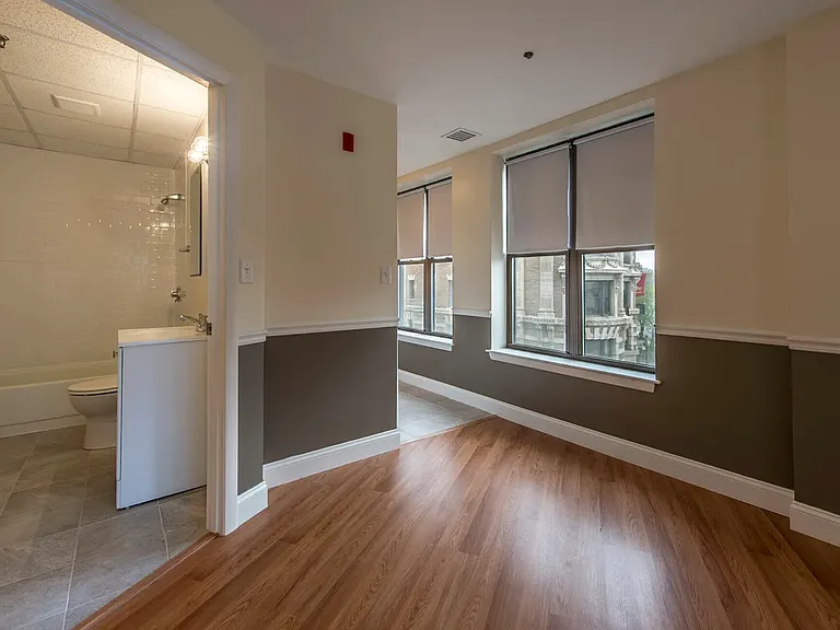 1120 Boylston St #1 — Photo 3