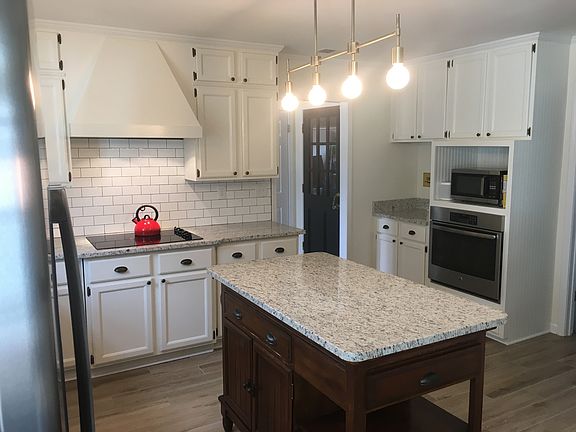 All kitchen appliances stay.