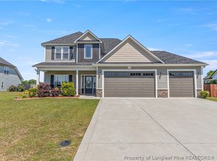 5528 Mountain Run Dr, Hope Mills, NC 28348