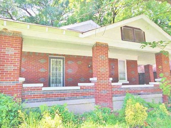 2nd image of 2297 Jackson Ave