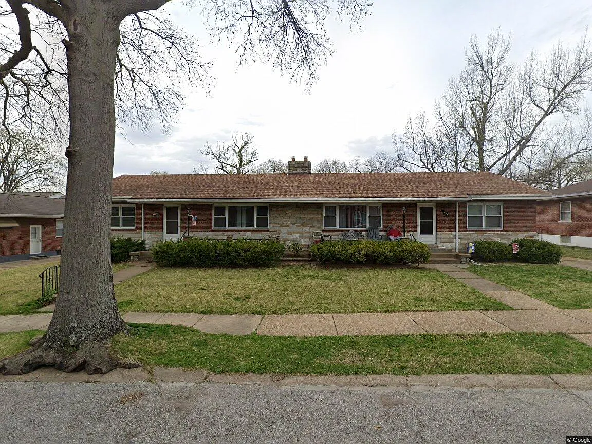 2 bed, 1.5 bath, 1200 sqft, $1,400 — Photo 1