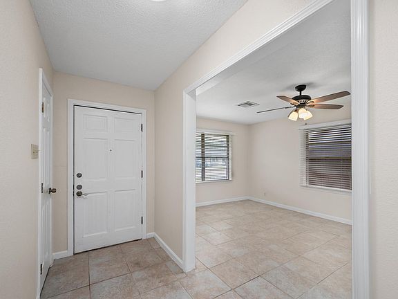4th image of 6621 Golf Crest Dr