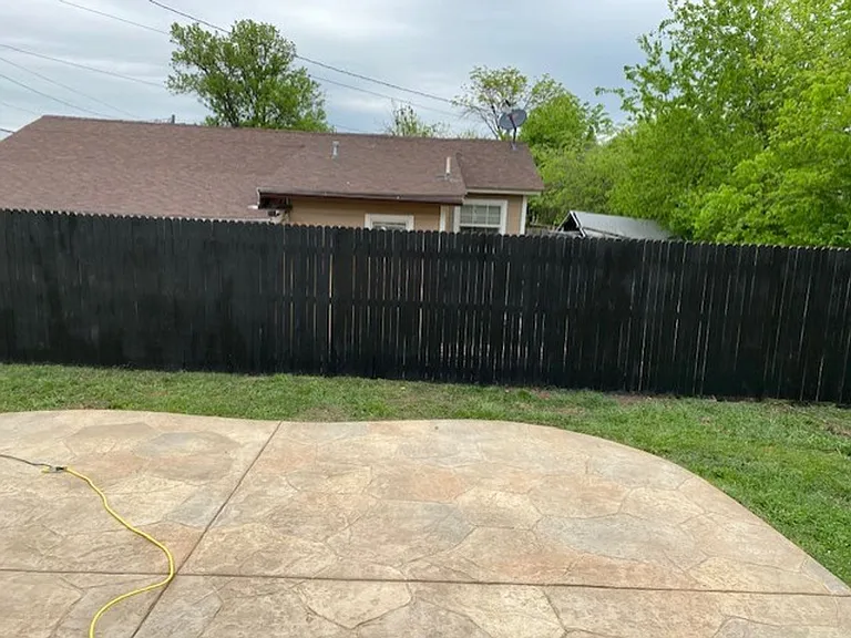 203 W Willow St — Photo 8