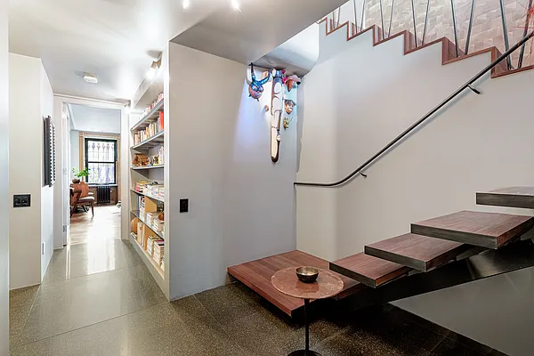 Rented by Compass | media 78