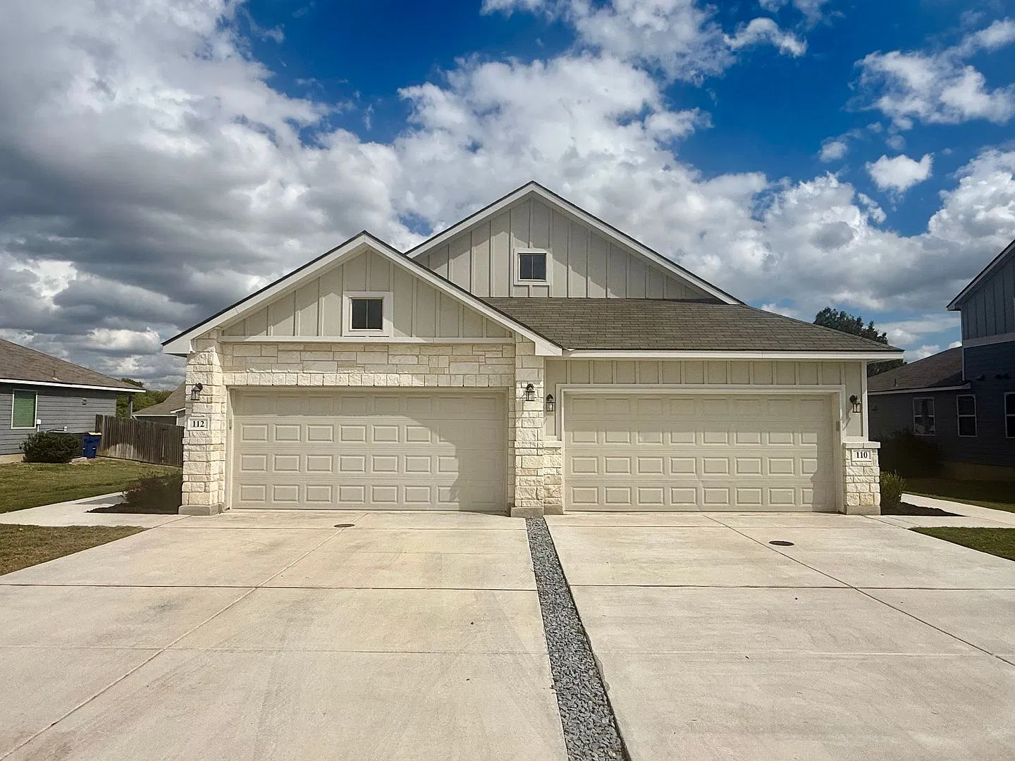 Luxury 3-bedroom, 2-bathroom Duplex in Cibolo, TX! — Photo 2