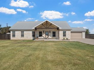 805 N Main St, Mcgregor, TX 76657