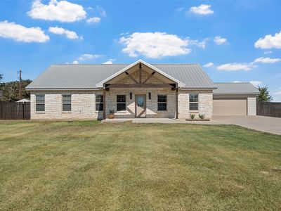 805 N Main St, Mcgregor, TX, 76657