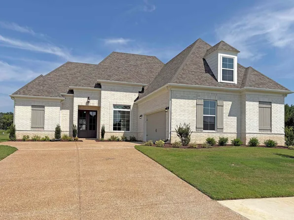 105 Gracie Valley Dr, Oakland, TN 38060