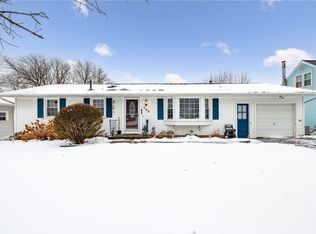 195 Little Creek Dr, Rochester, NY 14616