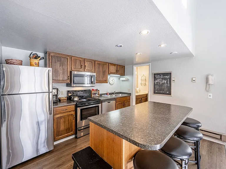 2025 Canyons Resort Dr #G6 — Photo 5