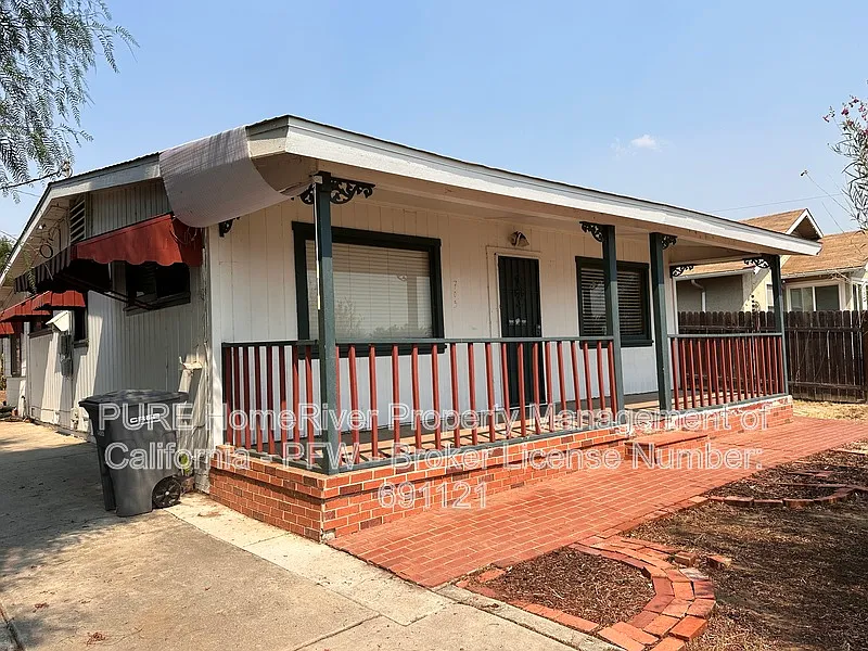 2 bed, 1.0 bath, 850 sqft, $2,295 — Photo 1