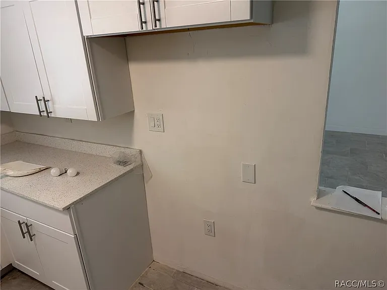 1405 Eden Dr — Photo 9