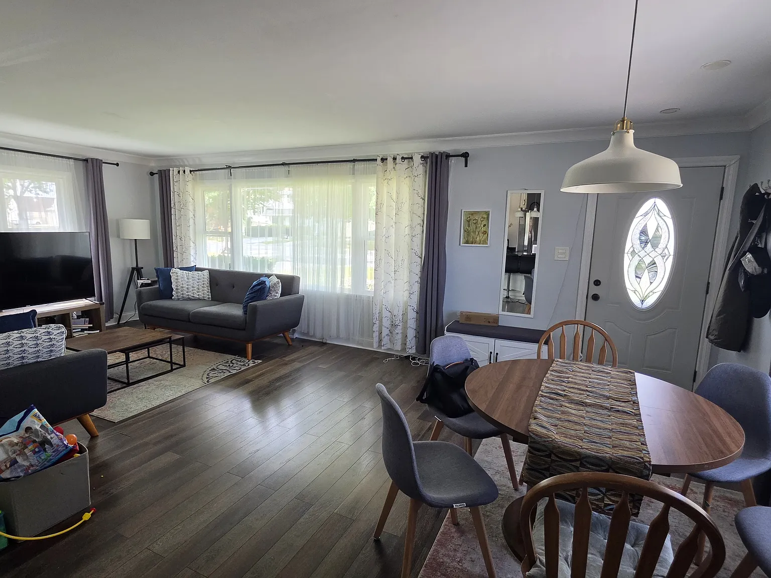 3 bed, 1661 sqft, $3,495 — Photo 3