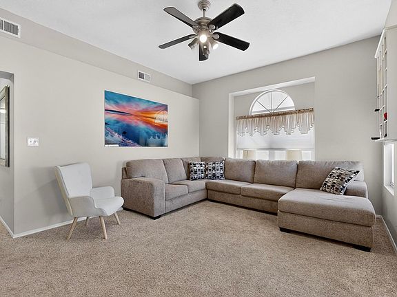 5th image of 2209 High Desert Cir NE