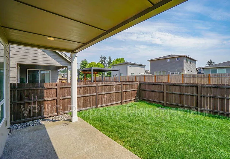 12501 NE 102nd Way — Photo 39