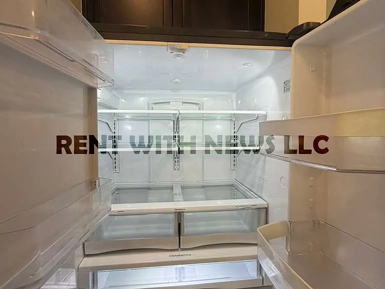 115 Hunston Dr — Photo 8