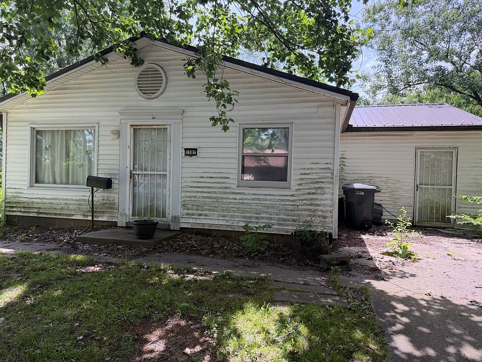 1st image of 1107 S Country Squire Dr