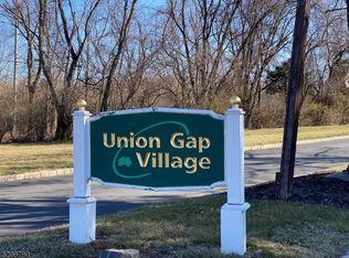 2 Westway #3302, Clinton, NJ 08809