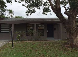 272 SW 28th Ter, Fort Lauderdale, FL 33312