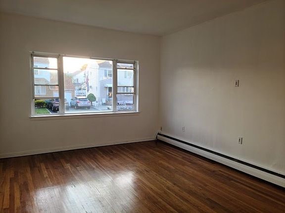 5th image of 304 Franklin Ave APT 3