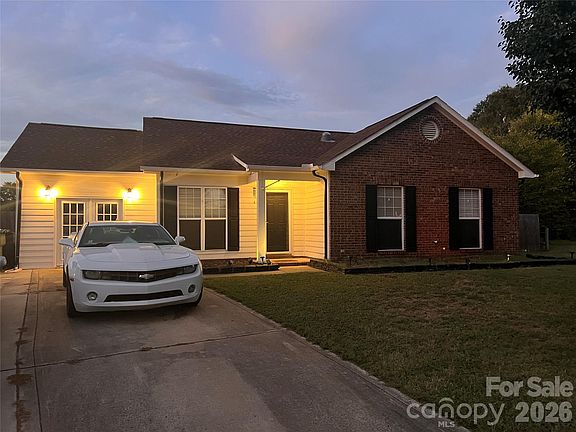 3rd image of 4102 Carolina Pointe Ct SW