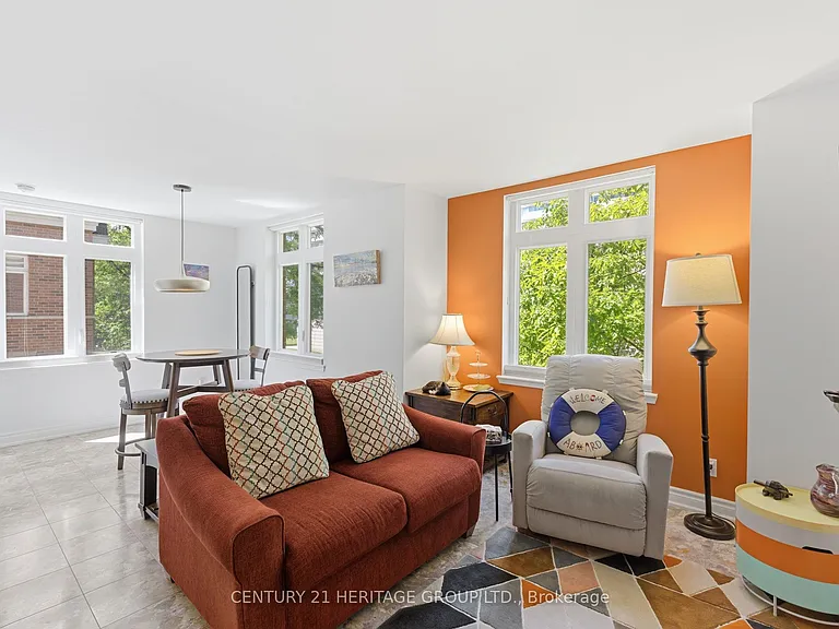 87 Lillian St #8 — Photo 7