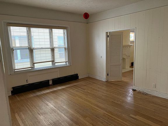 5th image of 3734 Lyme Ave Floor 1
