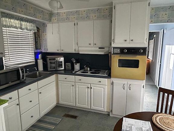5th image of 4077 White Pine Drive