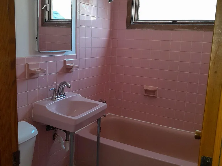 1644 7th St E #2 — Photo 8
